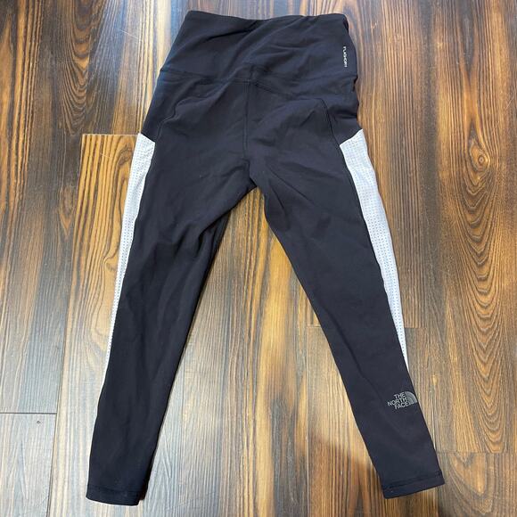 The North Face Flashdry Exterior Pocket Leggings Size S - Picture 2 of 16